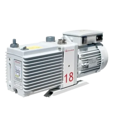 Industrial-grade oil sealed vacuum pump by Ultra Hi-Vac India for continuous vacuum operations.
